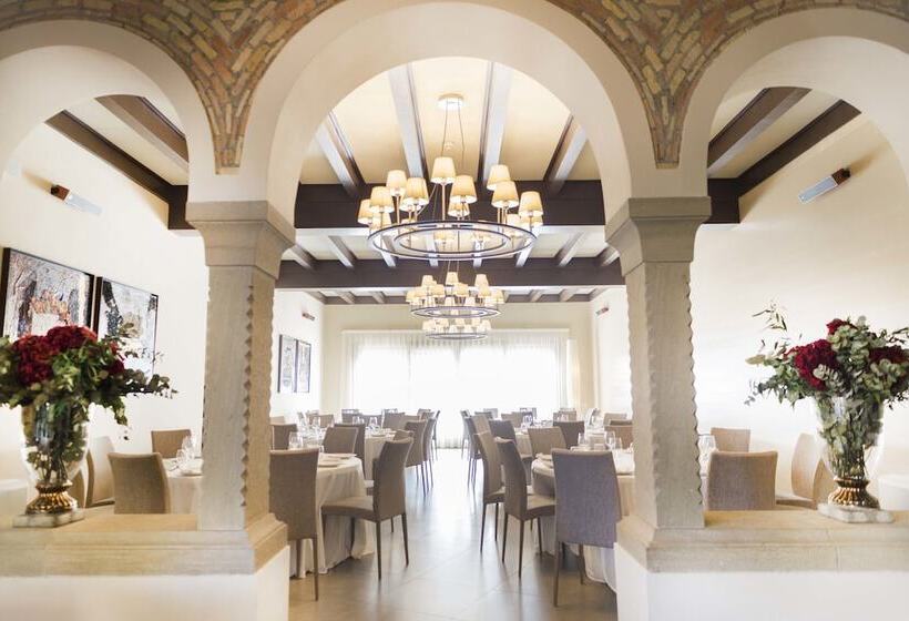 هتل Les Clarisses Boutique