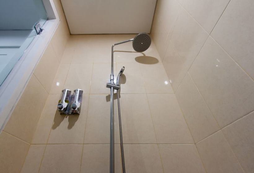 Отель Zen Rooms Kedonganan Batur Sari