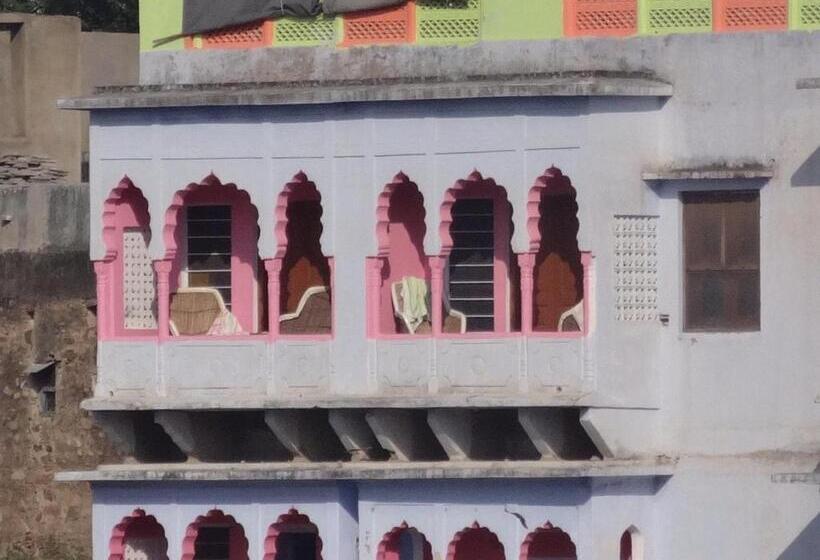 Hotel Paramount Palace