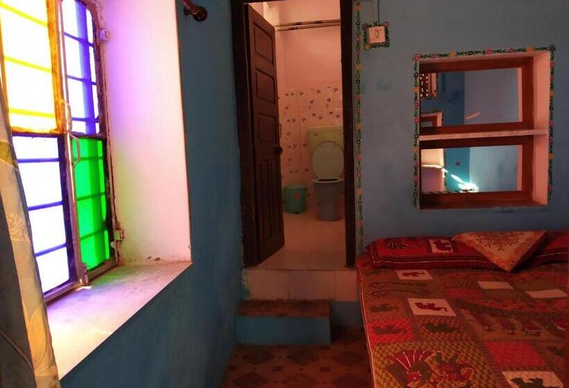 Hotel Paramount Palace