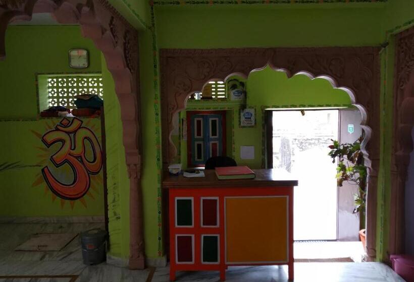 Hotel Paramount Palace