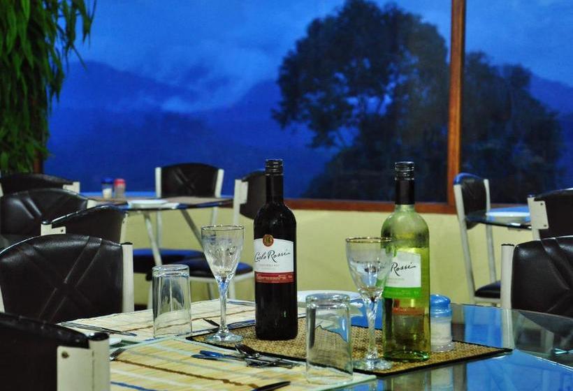 هتل Sky Green Resort