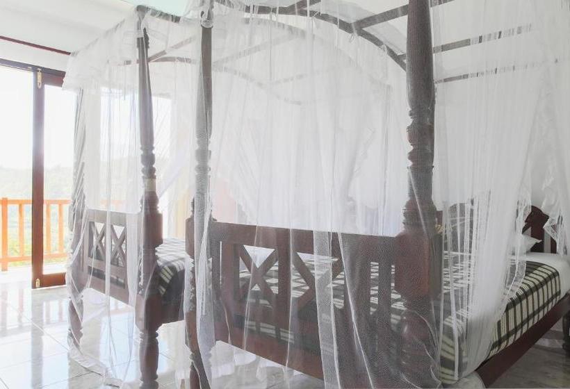 هتل Sky Green Resort