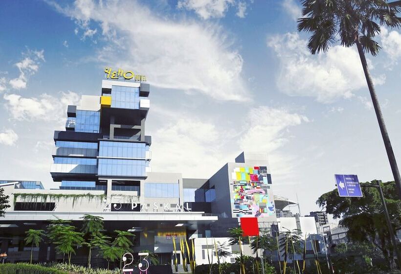 Yello Hotel Paskal Bandung