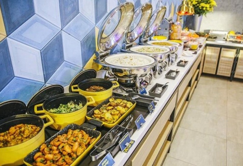 Yello Hotel Paskal Bandung