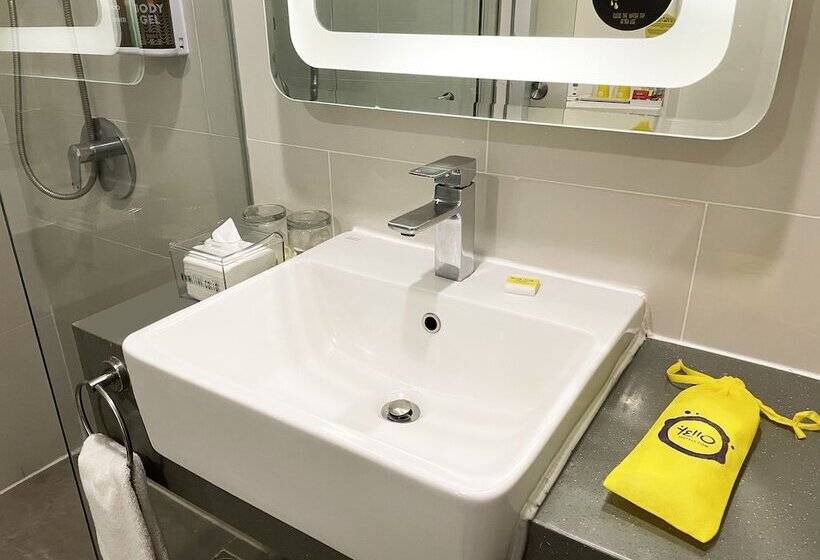 Yello Hotel Paskal Bandung