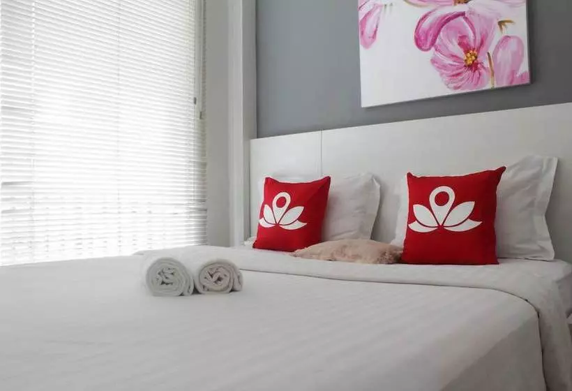 ホテル Zen Rooms Kuningan Anggrek