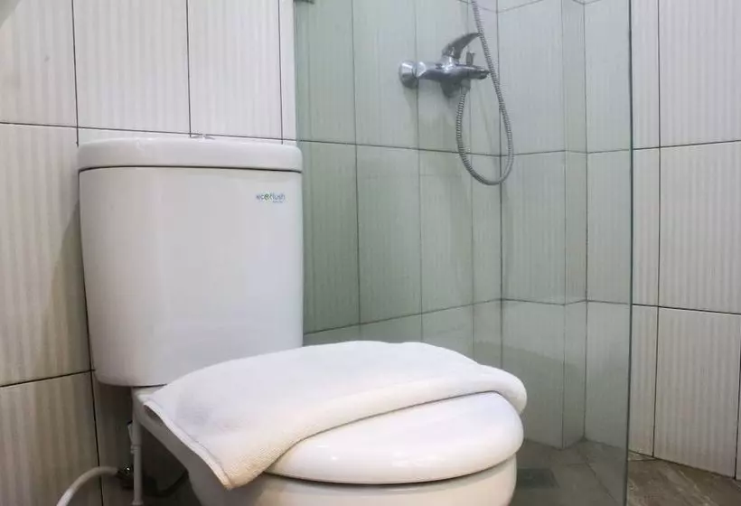 ホテル Zen Rooms Kuningan Anggrek