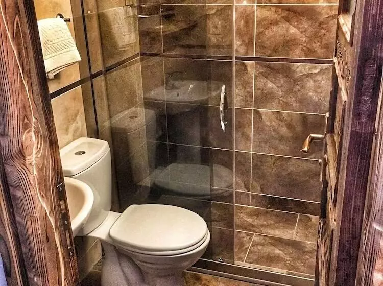 Parmis Boutique House