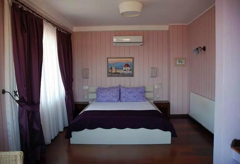 ペンション L'isola Guesthouse