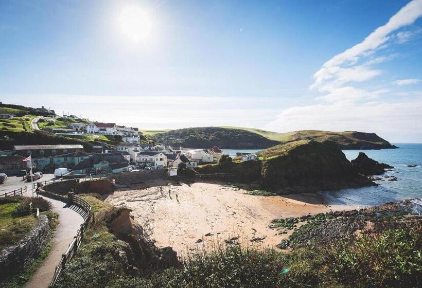 Общежитие Hope & Anchor