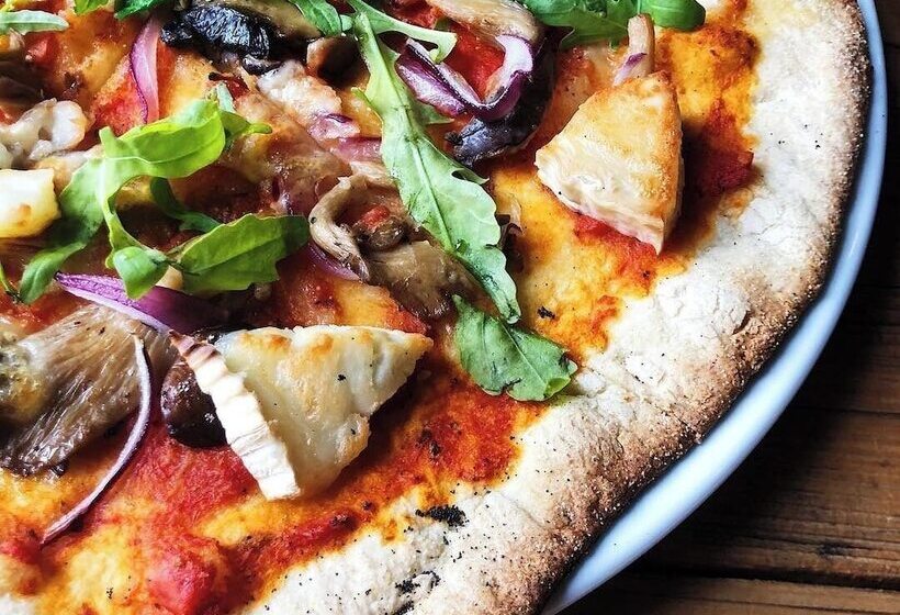 הוסטל The Walnut Tree Inn