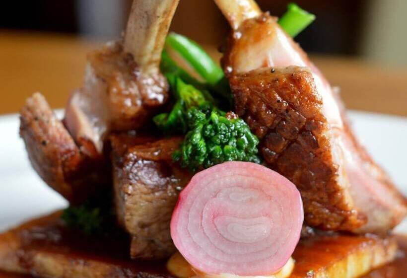 הוסטל The Walnut Tree Inn