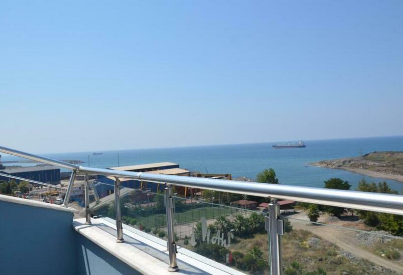 Grand Ahos Hotel & Spa