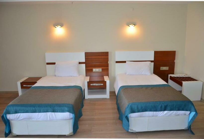 Grand Ahos Hotel & Spa