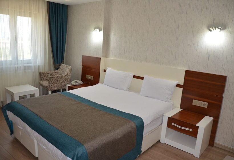 Grand Ahos Hotel & Spa