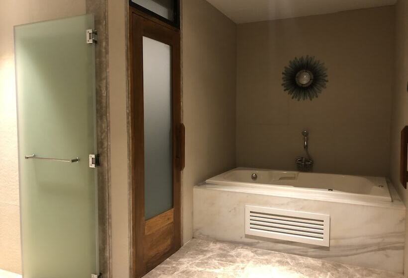 酒店 Lucky Chinatown