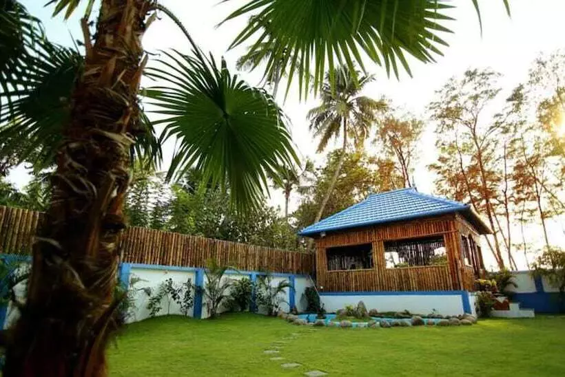 Hotelli Mare Blu Resort