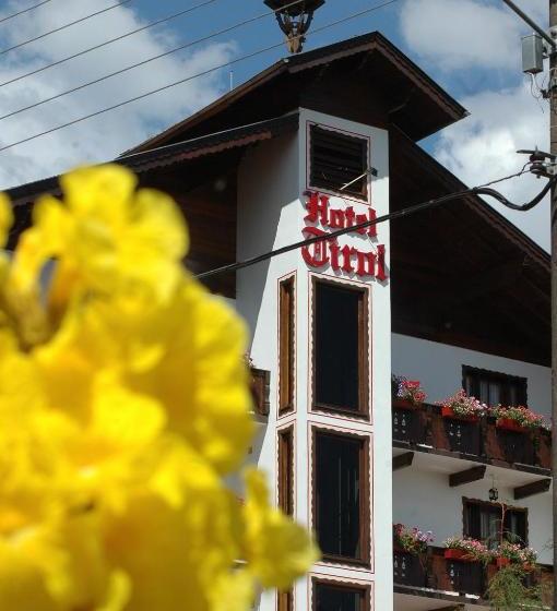 Отель Tirol