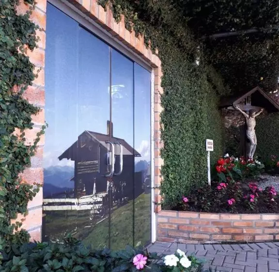 Hotelli Tirol