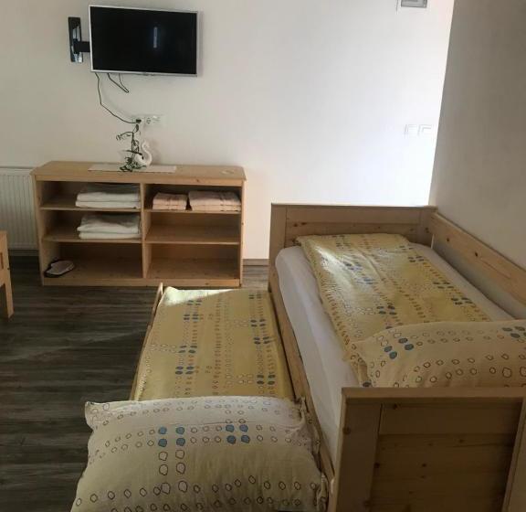 Pensjonat Apartments & Rooms Preseren