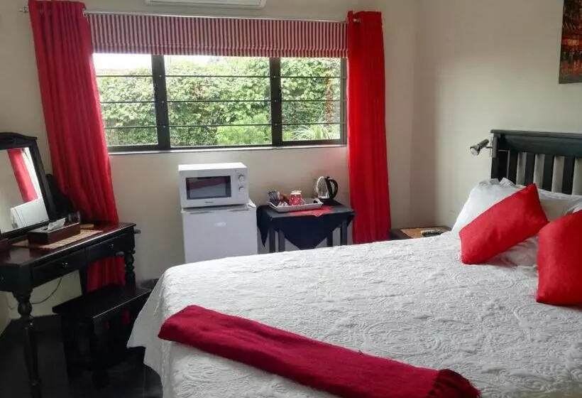 ペンション Avalon Guest House