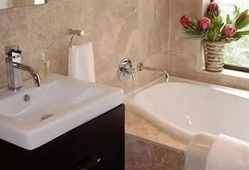 Majatalo Belmonte Guesthouse