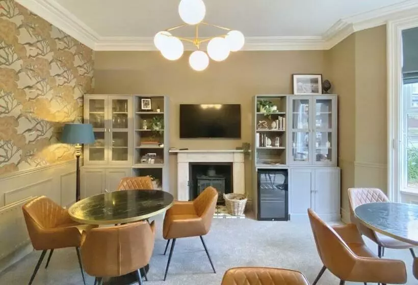 ペンション Fountains Guest House  Harrogate Stays