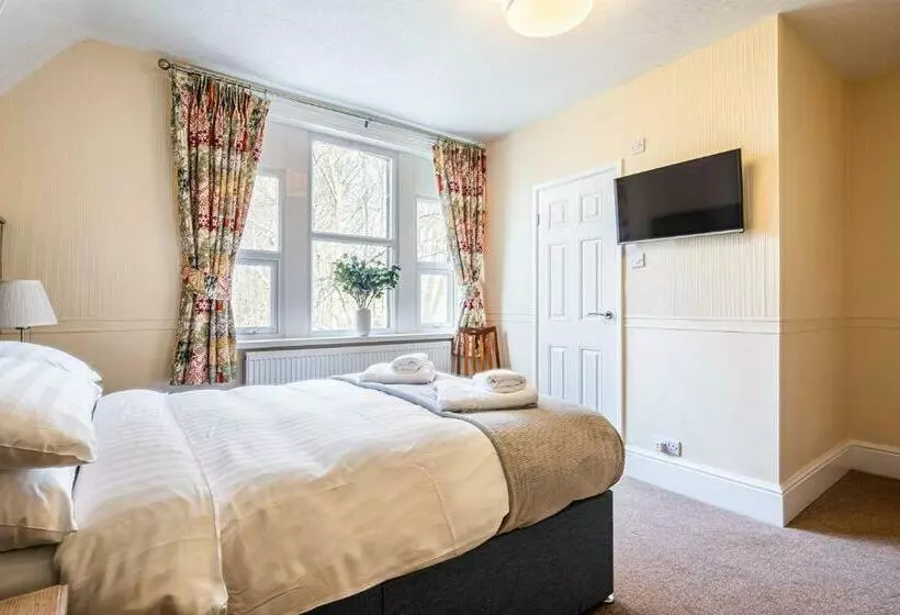ペンション Fountains Guest House  Harrogate Stays