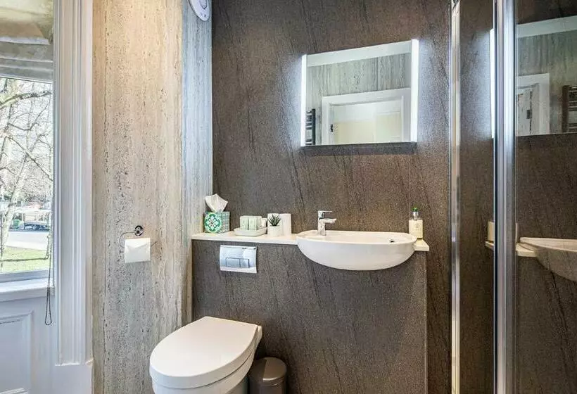 ペンション Fountains Guest House  Harrogate Stays
