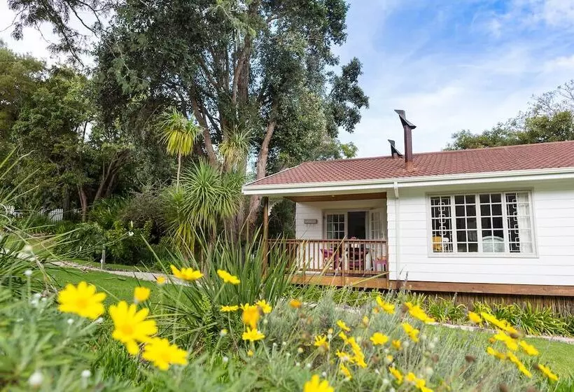پانسیون Stannards Guest Lodge 4 Star B&b, Knysna