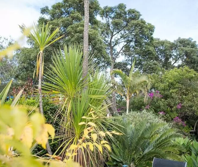 پانسیون Stannards Guest Lodge 4 Star B&b, Knysna