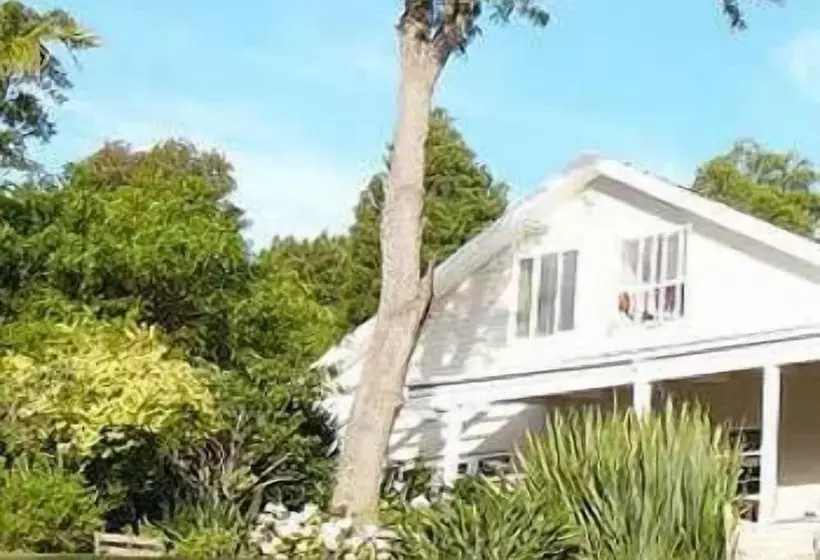 پانسیون Stannards Guest Lodge 4 Star B&b, Knysna