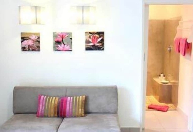 פנסיון Stannards Guest Lodge 4 Star B&b, Knysna