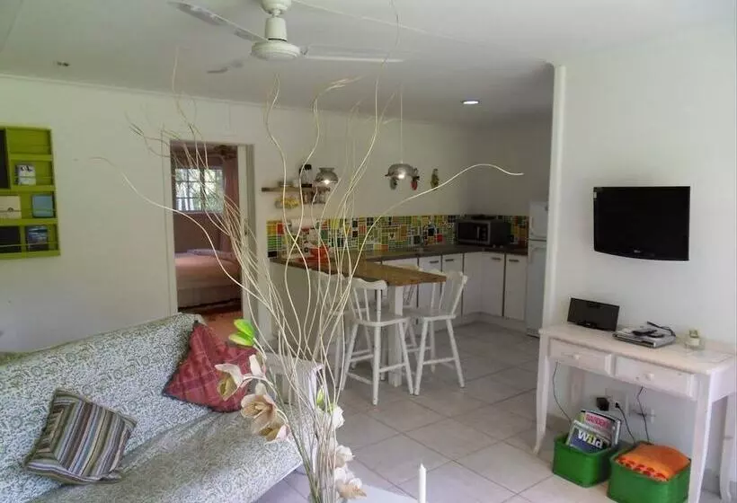 پانسیون Stannards Guest Lodge 4 Star B&b, Knysna