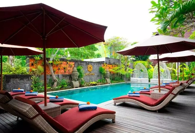 リゾートホテル Freddies Villas Ubud Bali