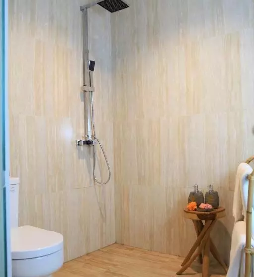 リゾートホテル Freddies Villas Ubud Bali