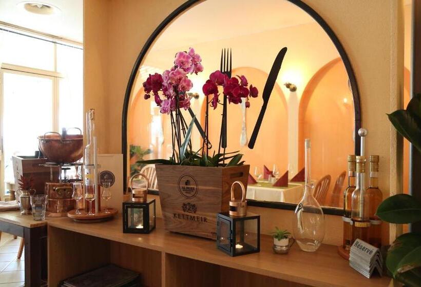 هاستل Al Pozz Boutique Resort