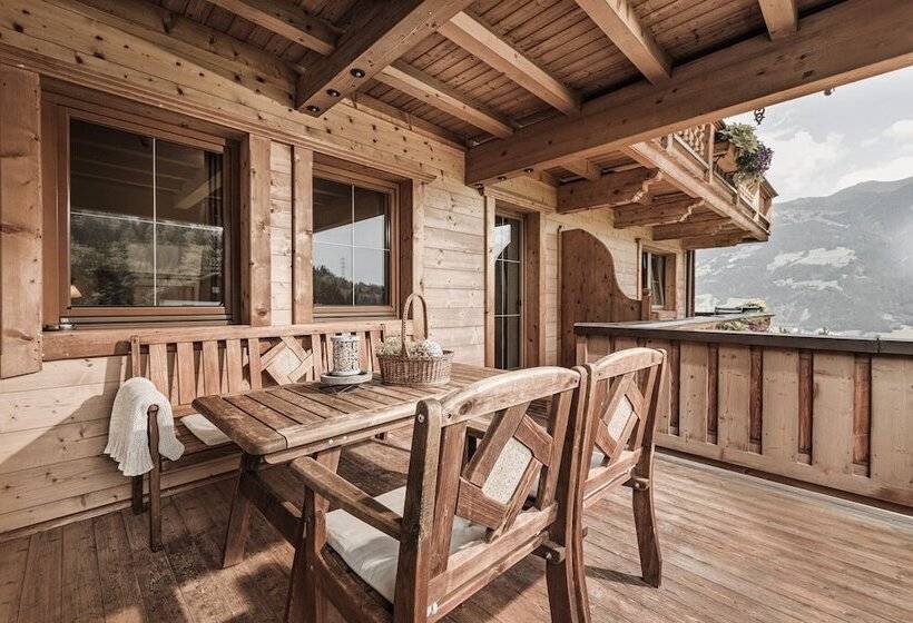 Aster Boutique Hotel & Chalets