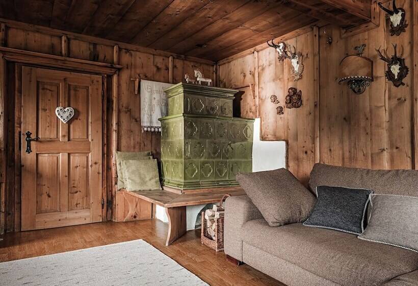 Aster Boutique Hotel & Chalets