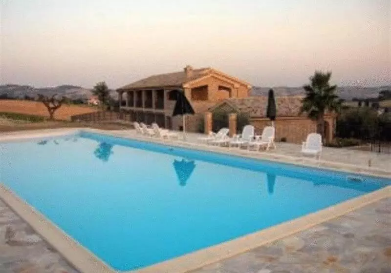 ホテル Agriturismo Raggioverde