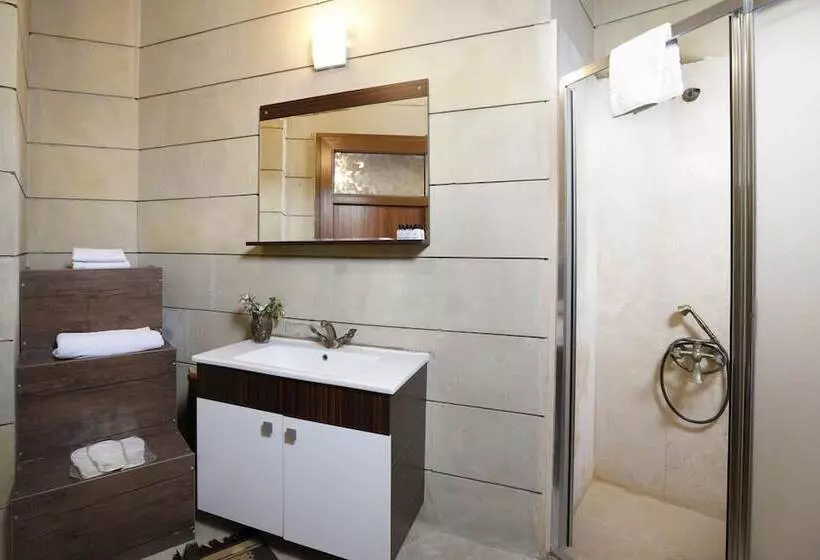 ホテル Dilek Tepesi Cave