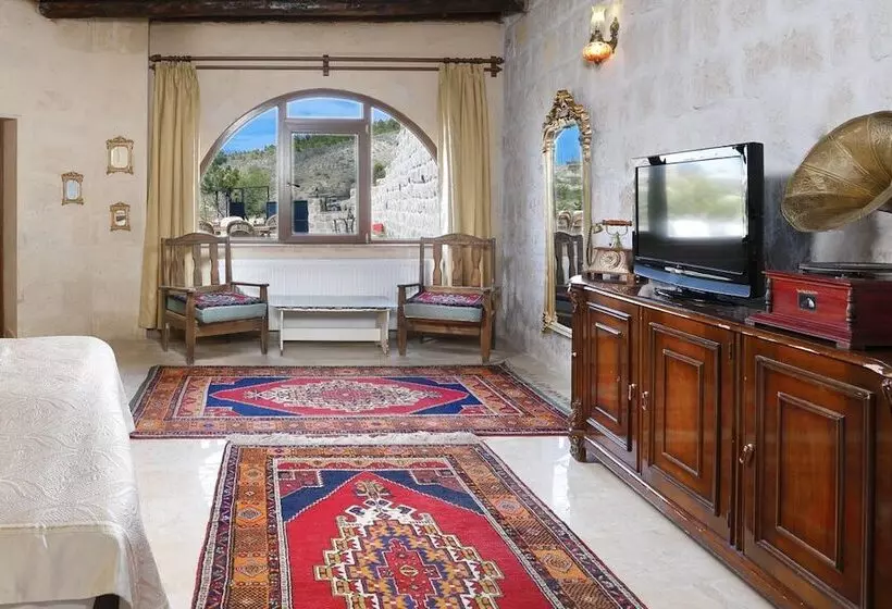 ホテル Dilek Tepesi Cave