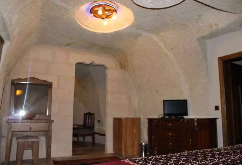 ホテル Dilek Tepesi Cave