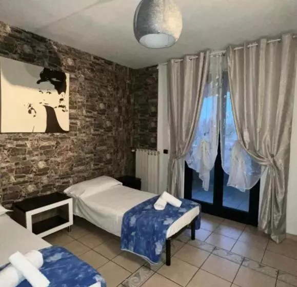 پانسیون Affittacamere House