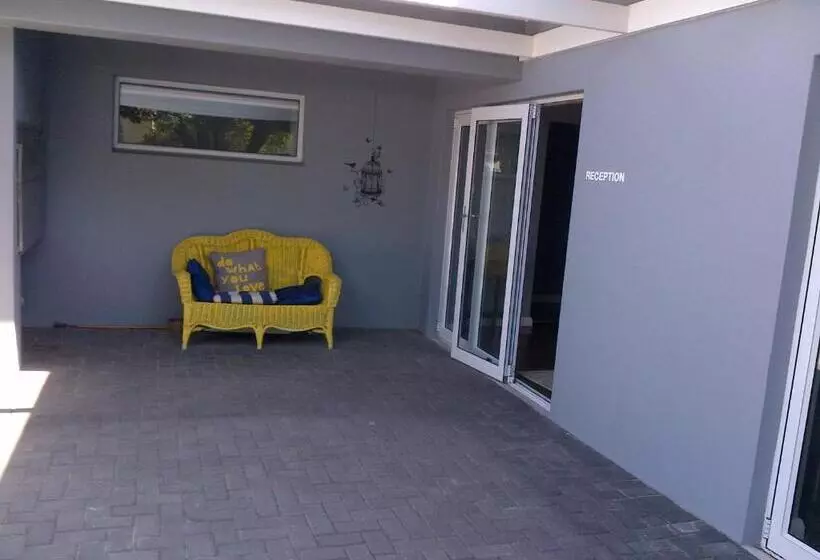 پانسیون Garden Gate Guest House