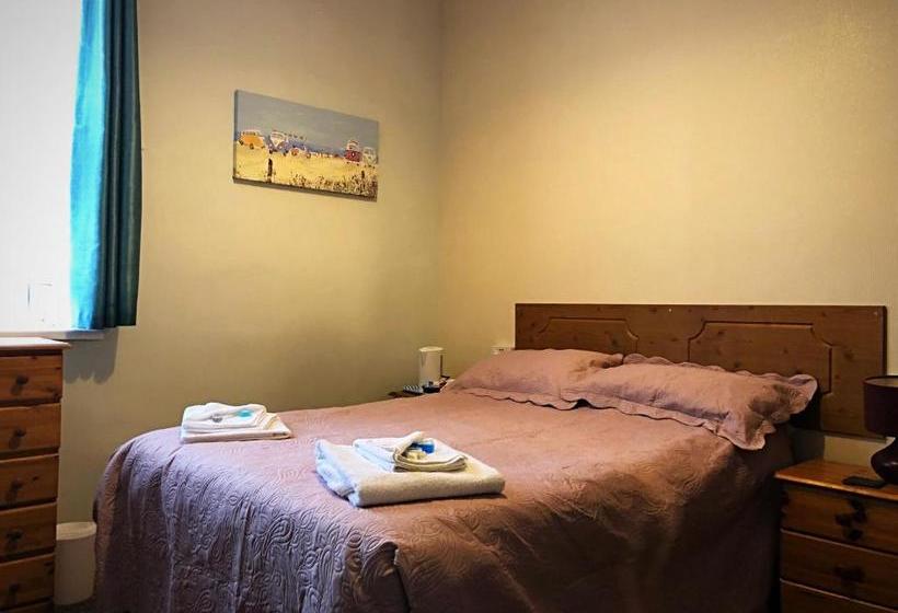 פנסיון Haydee Guesthouse