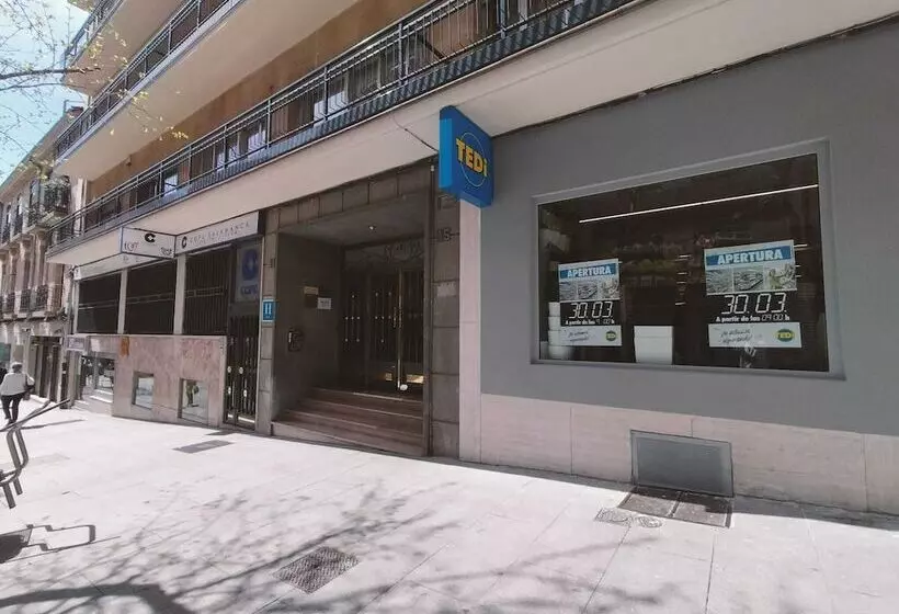 پانسیون Hostal Gonzala By Gaiarooms