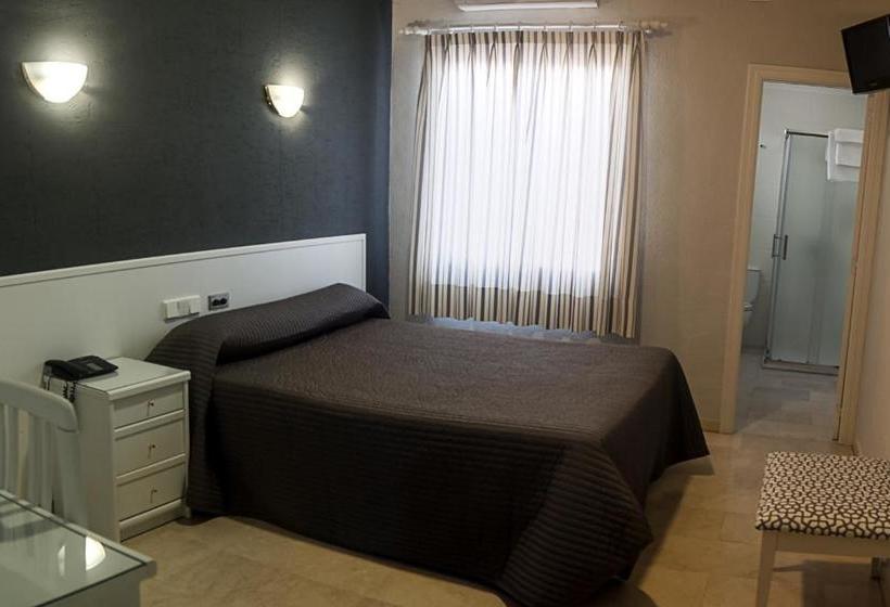 פנסיון Hostal Ya