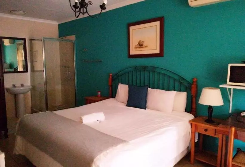 ペンション La Familia Guest House